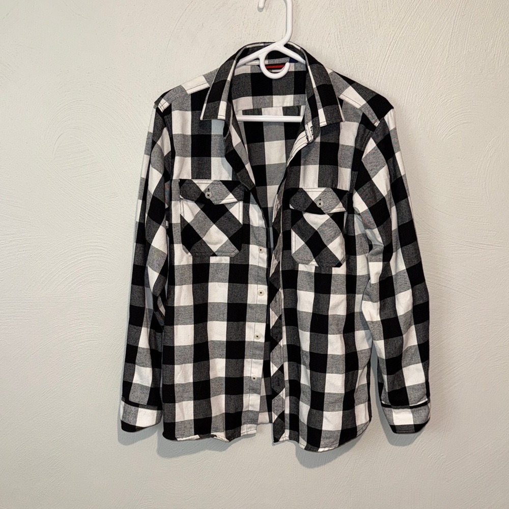 Men's Black and White Checkered Button Down Flannel